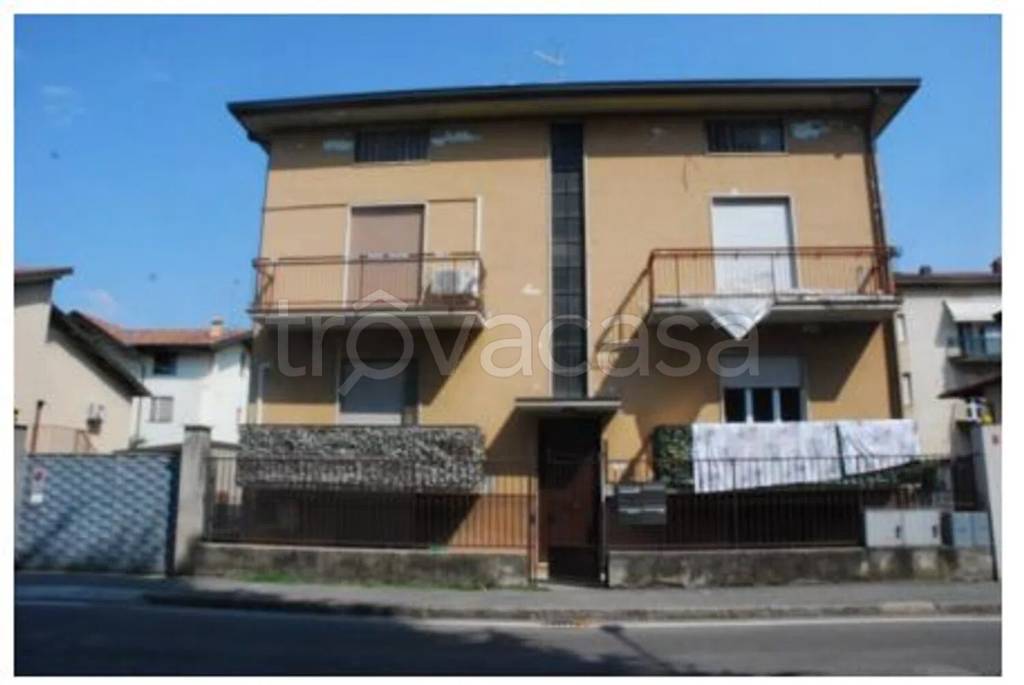appartamento in vendita ad Azzano San Paolo