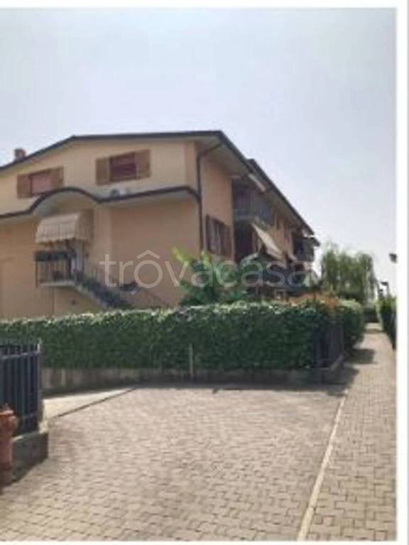 appartamento in vendita ad Azzano San Paolo