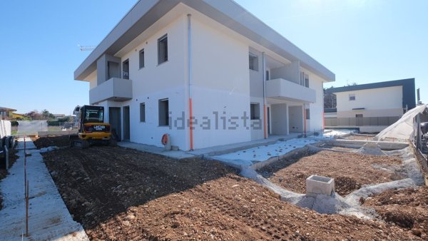 appartamento in vendita ad Azzano San Paolo