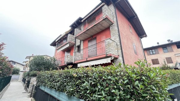 appartamento in vendita ad Azzano San Paolo