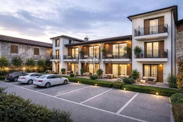 appartamento in vendita ad Azzano San Paolo