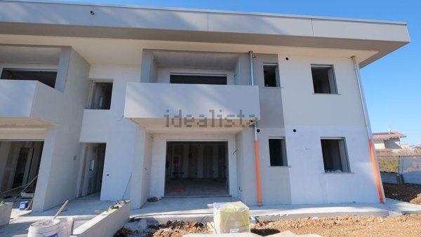 appartamento in vendita ad Azzano San Paolo