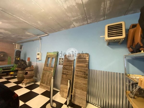 capannone in vendita ad Azzano San Paolo