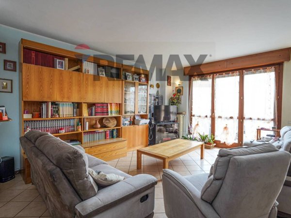 appartamento in vendita ad Azzano San Paolo