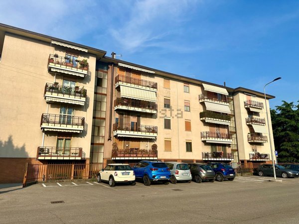 appartamento in vendita ad Azzano San Paolo