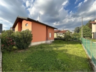 casa indipendente in vendita ad Azzano San Paolo