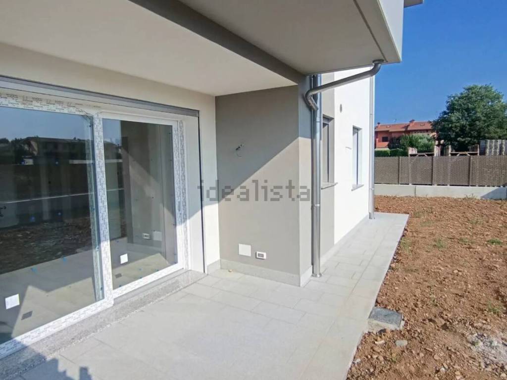 appartamento in vendita ad Azzano San Paolo