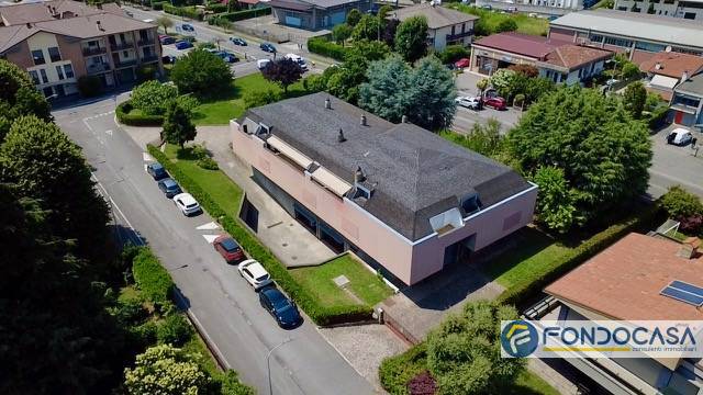 casa indipendente in vendita ad Azzano San Paolo