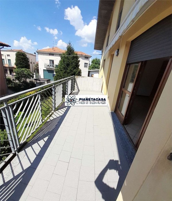 appartamento in vendita ad Azzano San Paolo