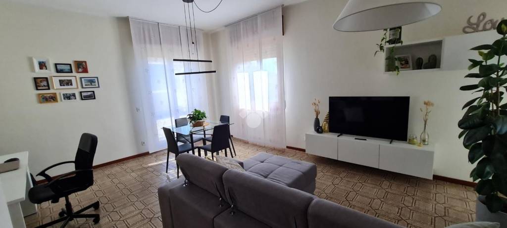 casa indipendente in vendita a Bagnatica