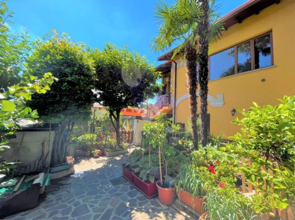 casa indipendente in vendita a Bagnatica