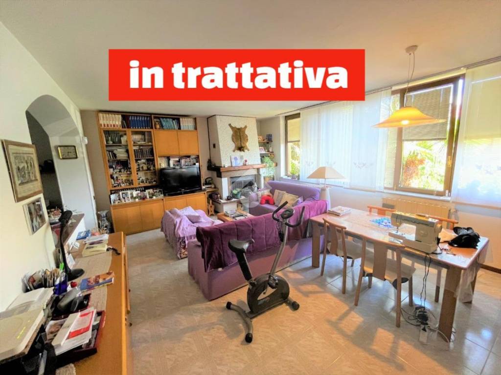 casa indipendente in vendita a Bagnatica