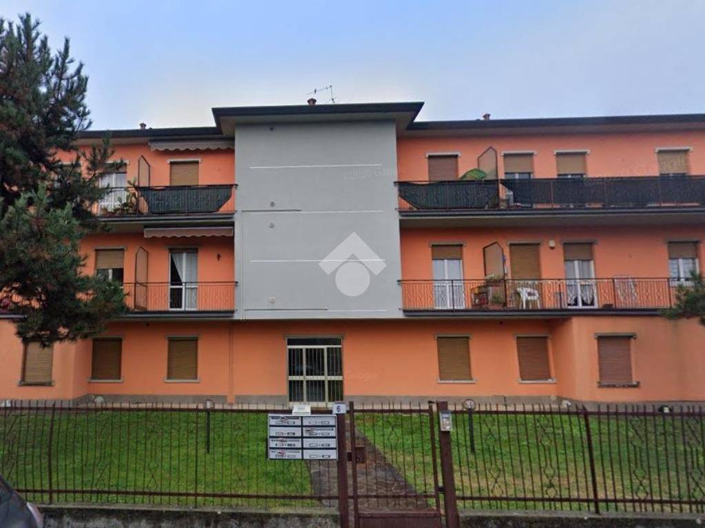 intera palazzina in vendita a Bagnatica