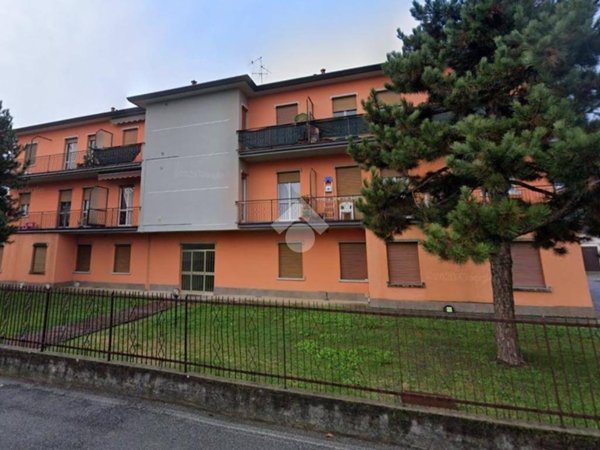 intera palazzina in vendita a Bagnatica