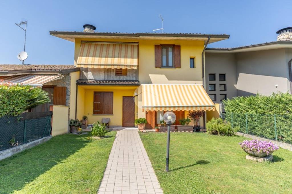 appartamento in vendita a Bagnatica