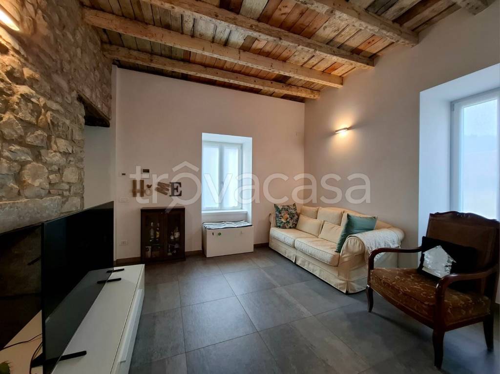 casa indipendente in vendita a Bagnatica