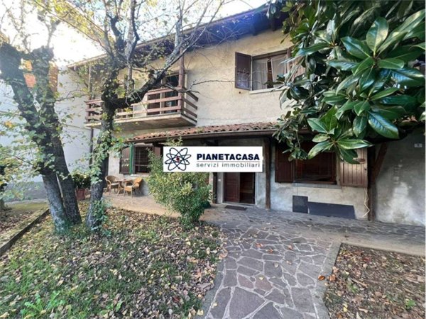 casa indipendente in vendita a Bagnatica