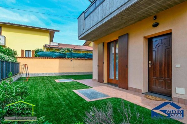 casa indipendente in vendita a Bagnatica