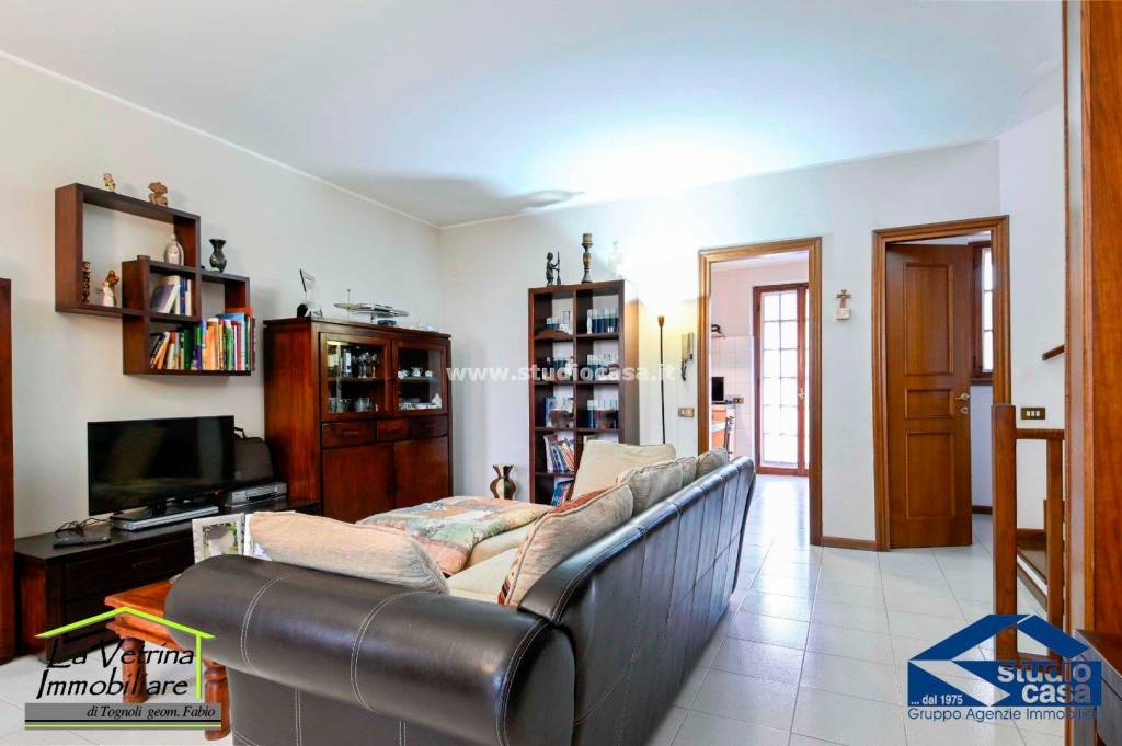 casa indipendente in vendita a Bagnatica