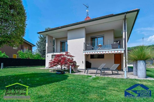 casa indipendente in vendita a Bagnatica