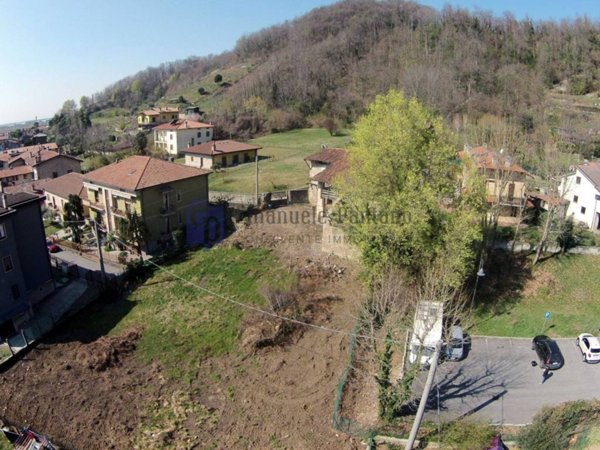 terreno edificabile in vendita a Bagnatica