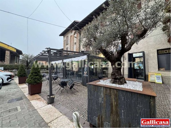 negozio in vendita a Barbata