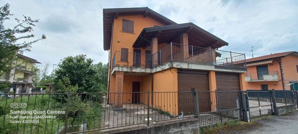 casa indipendente in vendita a Bariano