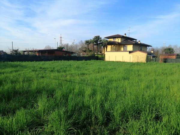 casa indipendente in vendita a Bariano