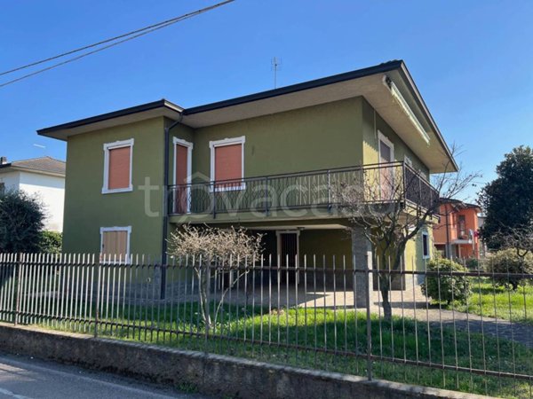 casa indipendente in vendita a Bariano