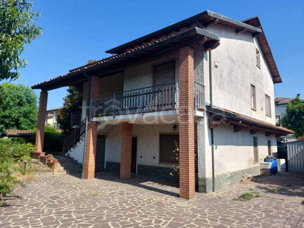 casa indipendente in vendita a Bariano