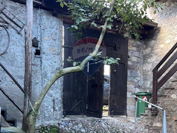 casa indipendente in vendita a Bariano