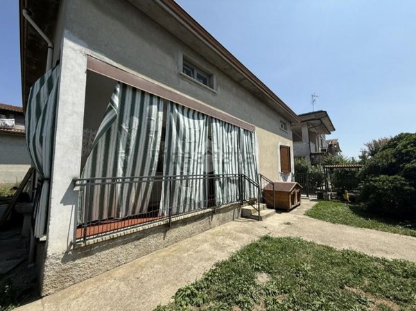 casa indipendente in vendita a Bariano