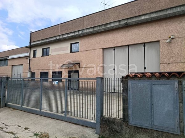 locale commerciale in vendita a Bariano