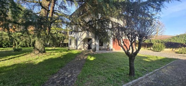 casa indipendente in vendita a Bariano