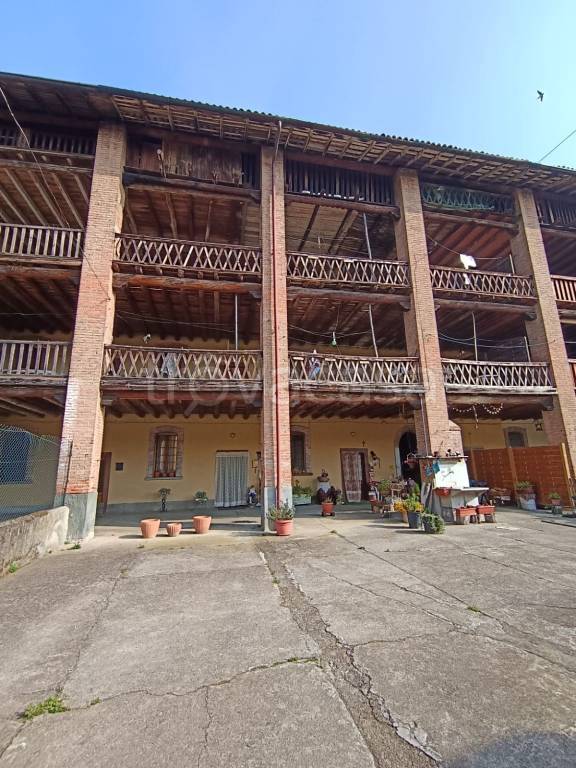 casa indipendente in vendita a Bariano