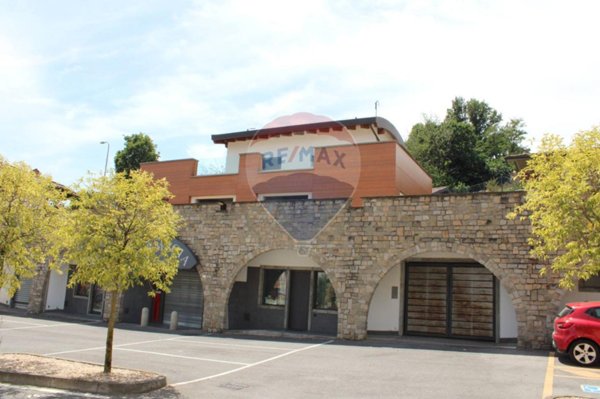 casa indipendente in vendita a Barzana