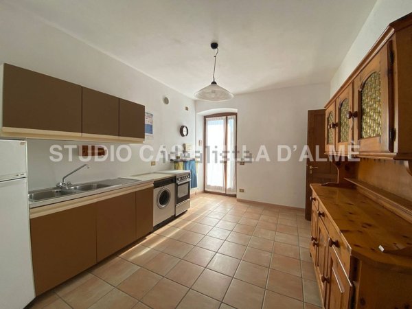 appartamento in vendita a Barzana