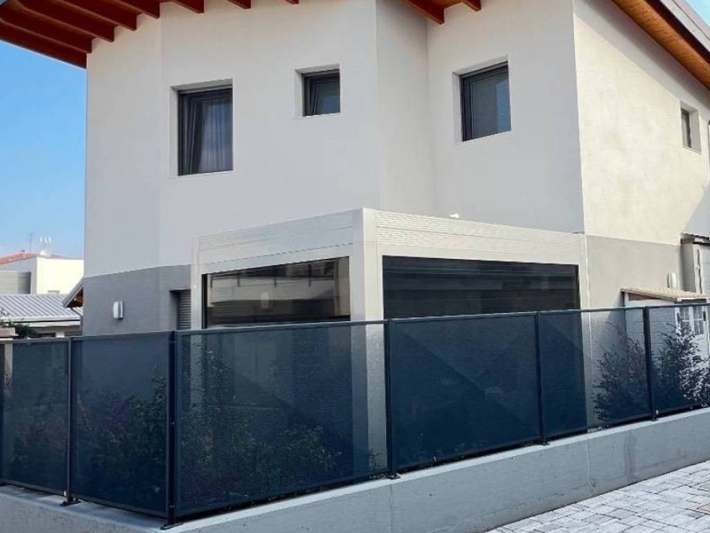 appartamento in vendita a Barzana