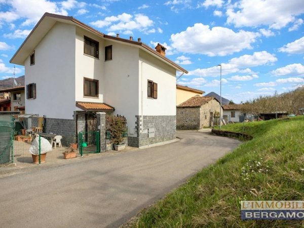 casa indipendente in vendita a Bedulita