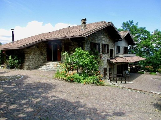 casa indipendente in vendita a Bedulita