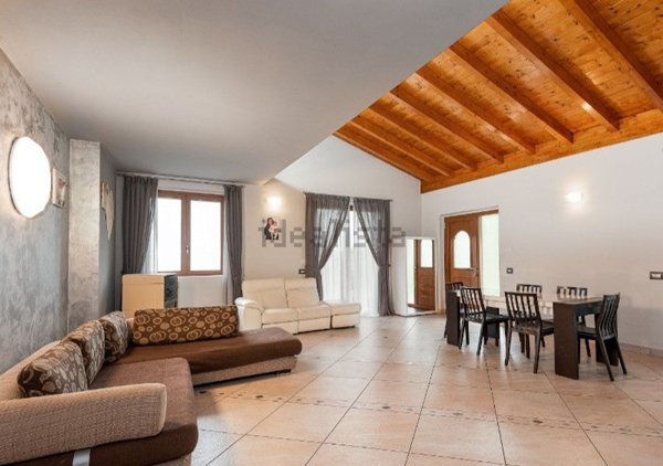 casa indipendente in vendita a Berbenno