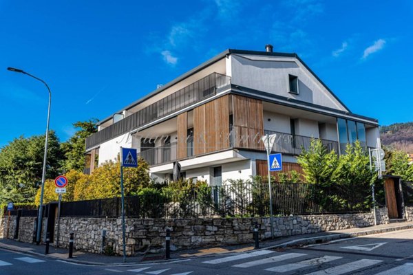 casa indipendente in vendita a Bergamo in zona Conca Fiorita