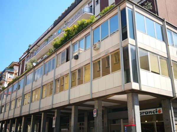 ufficio in vendita a Bergamo in zona Borgo Palazzo