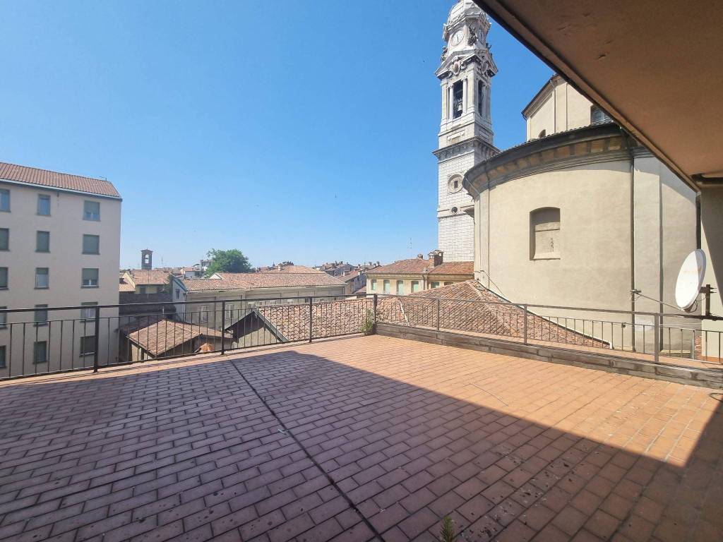 appartamento in vendita a Bergamo in zona Borgo Palazzo