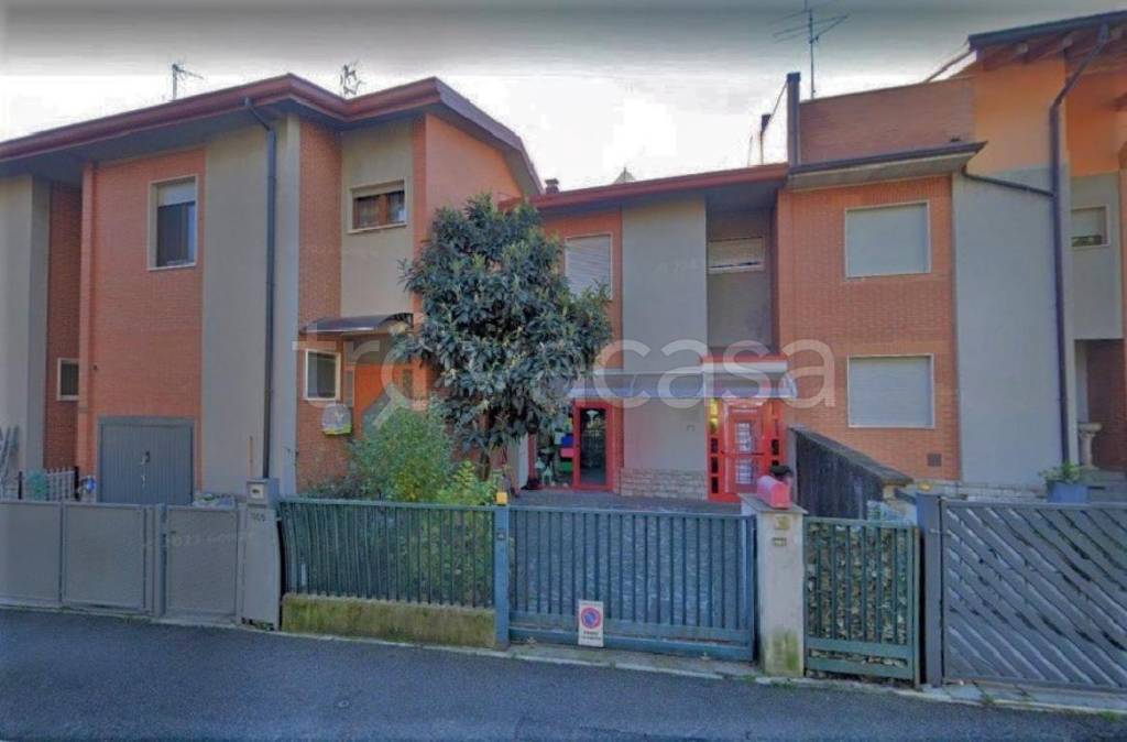 casa indipendente in vendita a Bergamo in zona Longuelo