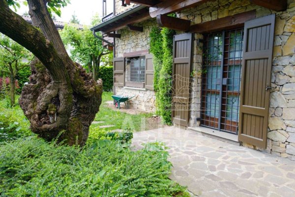 casa indipendente in vendita a Bergamo in zona Valtesse/Valverde