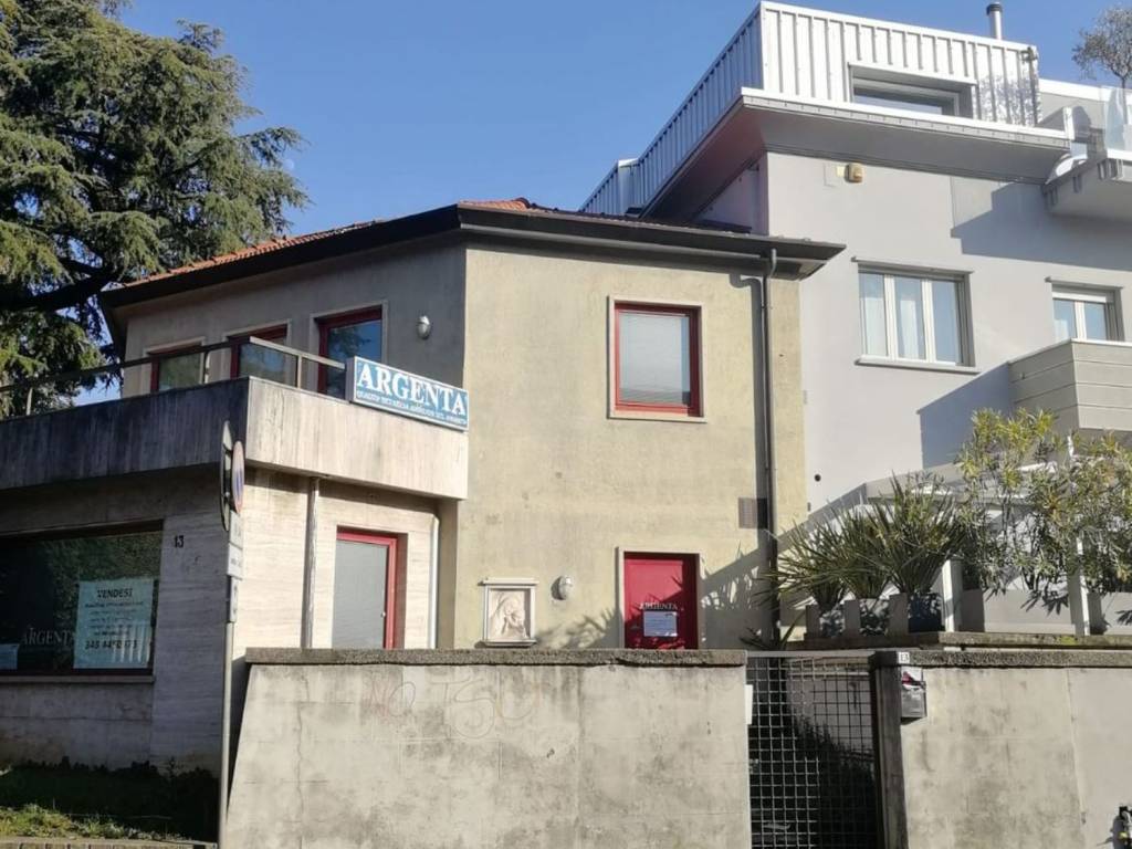 casa indipendente in vendita a Bergamo in zona Borgo Santa Caterina