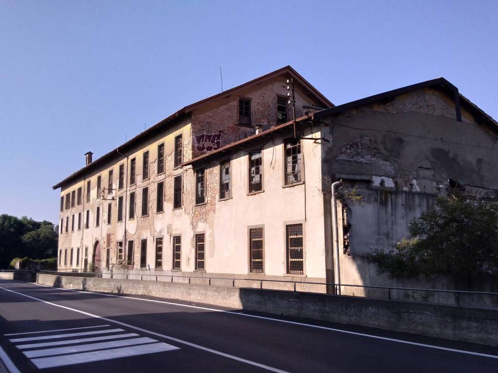 intera palazzina in vendita a Bergamo in zona Malpensata