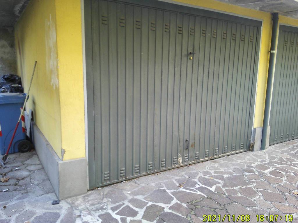 negozio in vendita a Bergamo in zona Malpensata