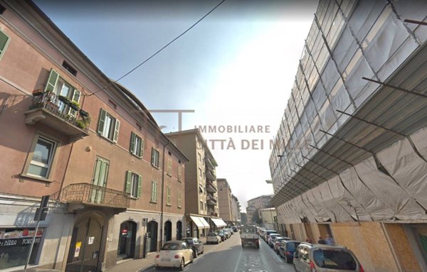 locale commerciale in vendita a Bergamo in zona Bergamo Centro
